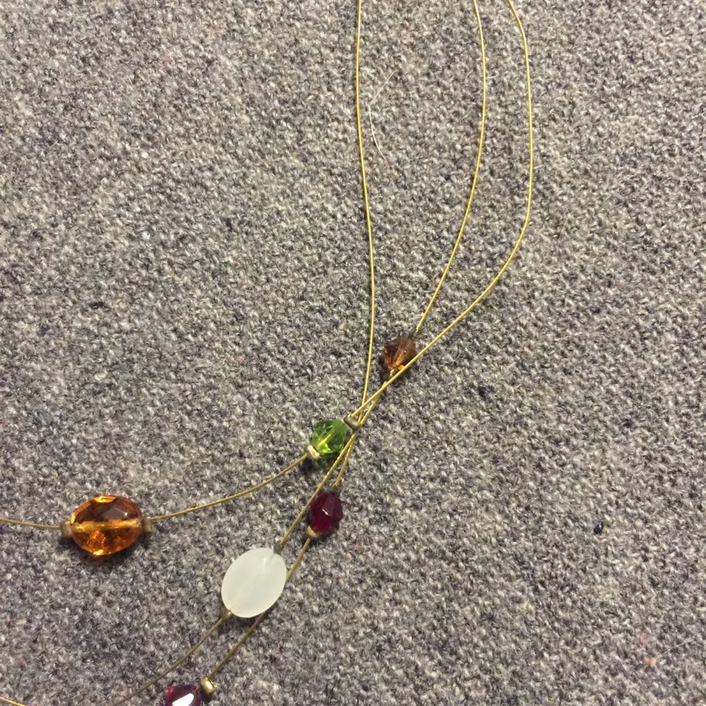4 necklaces - Picture 10 of 13